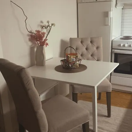 Cozy With A Lovely View Lägenhet Tromsø