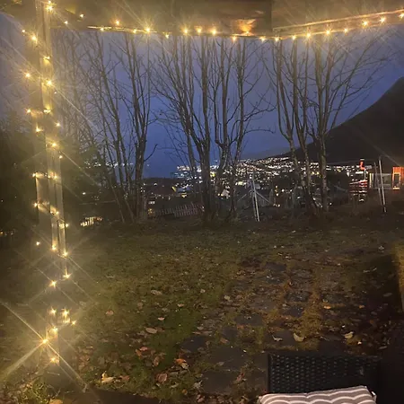 Lägenhet Cozy With A Lovely View Tromsø